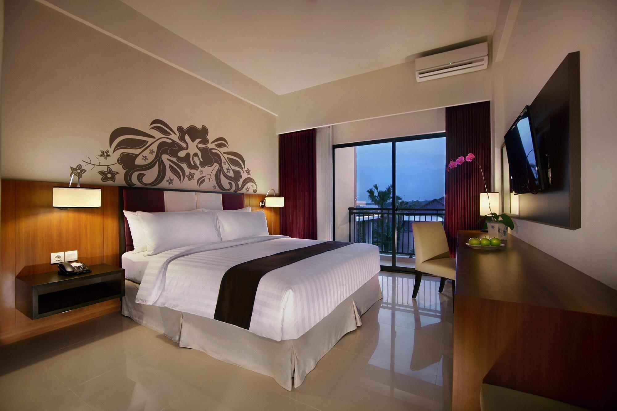 Aston Bojonegoro City Hotel Exterior photo